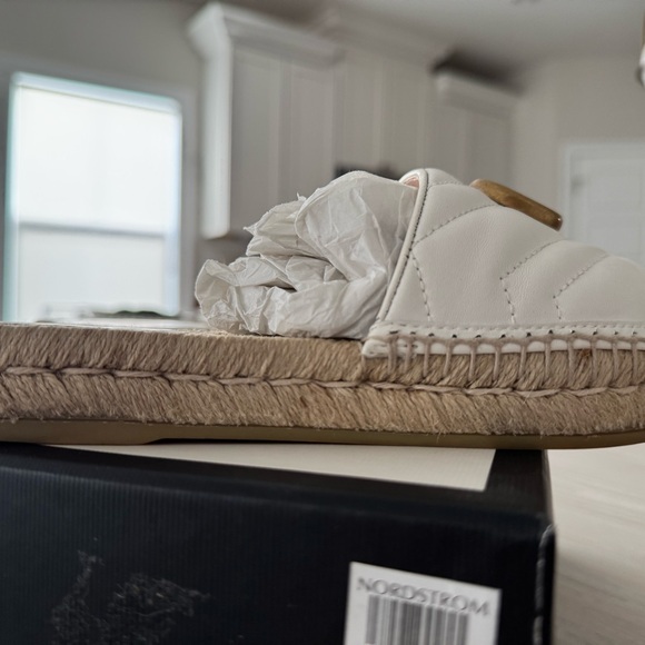 Gucci Nappa Charlotte Slide Sandal - Picture 7 of 16